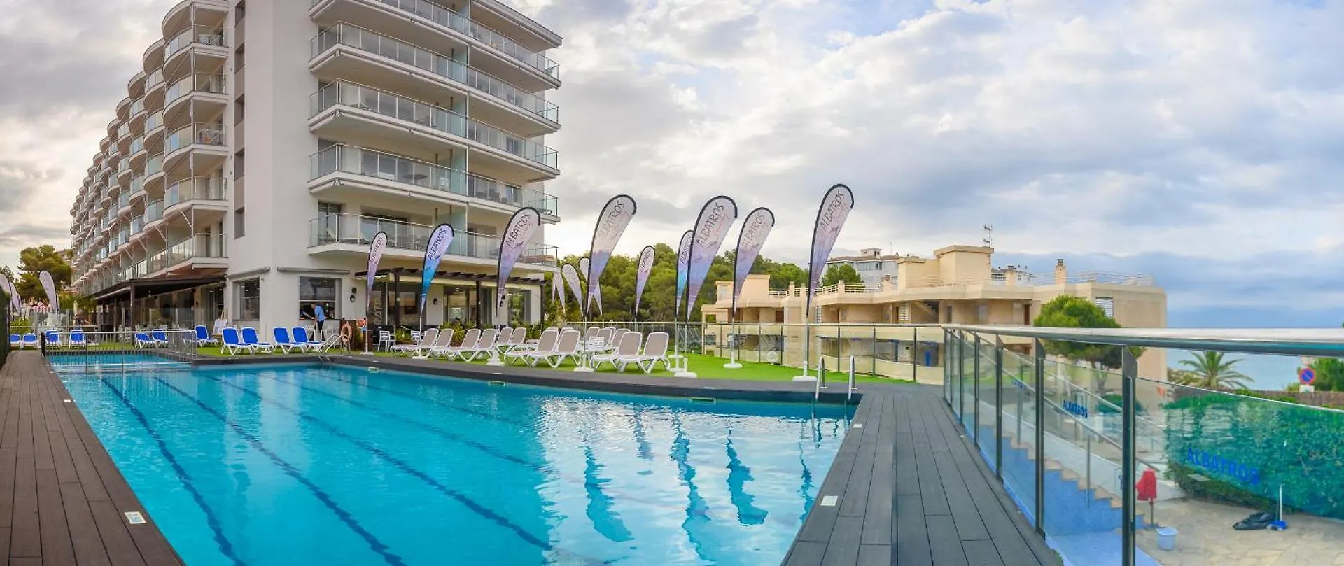 Apartaments Albatros Family Salou 0*,