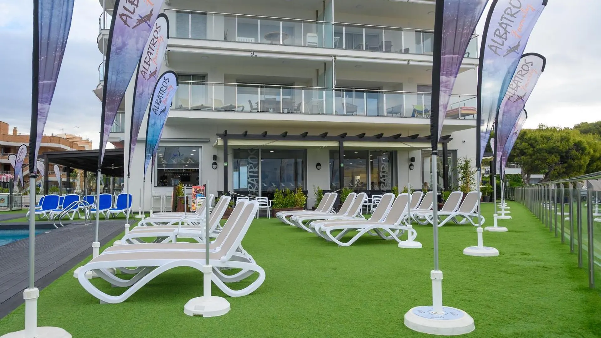 Apartaments Albatros Family Salou 0*,